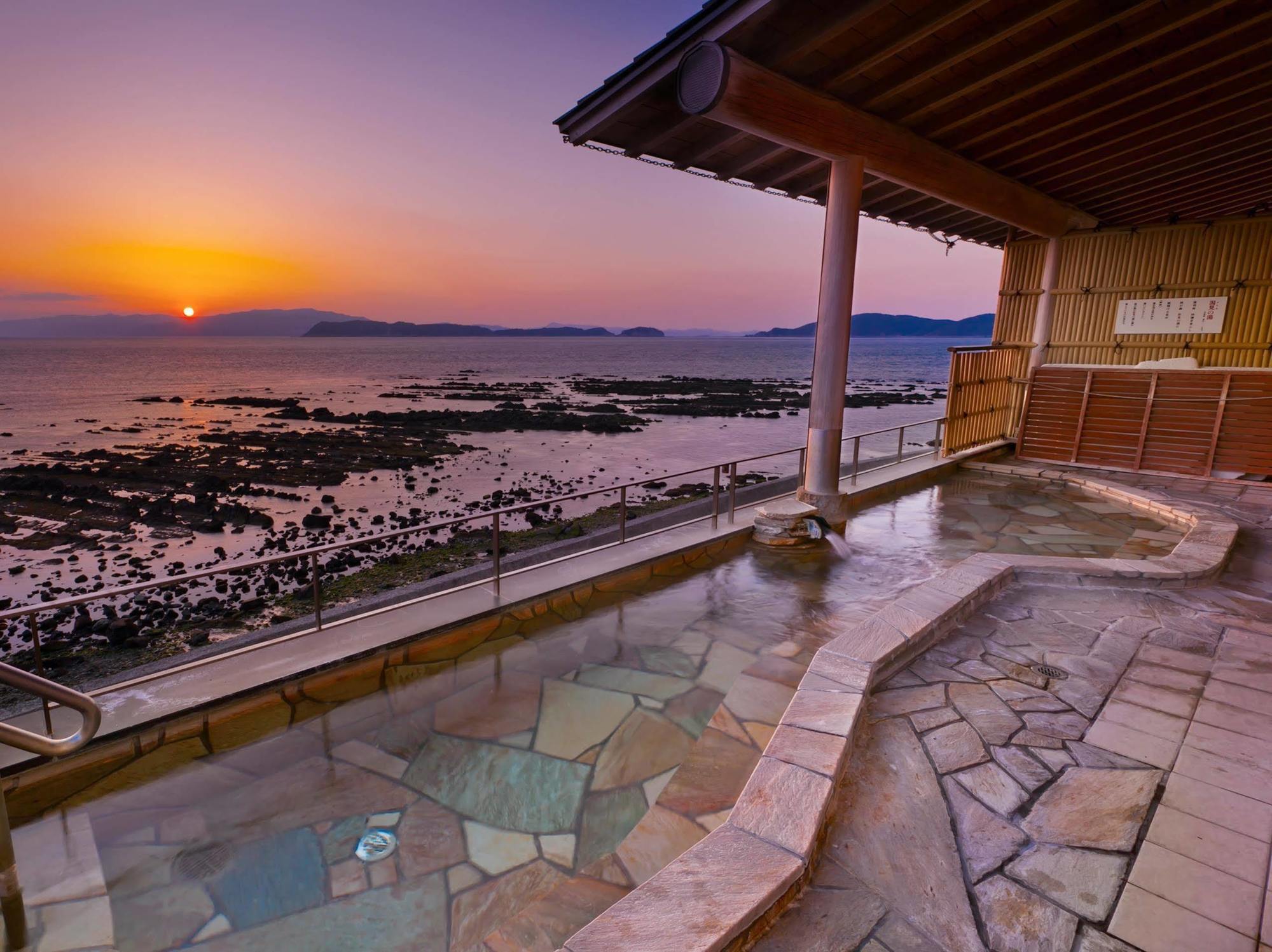 Hotel Wakayama Kada Onsen Kada Kaigetsu Exteriér fotografie